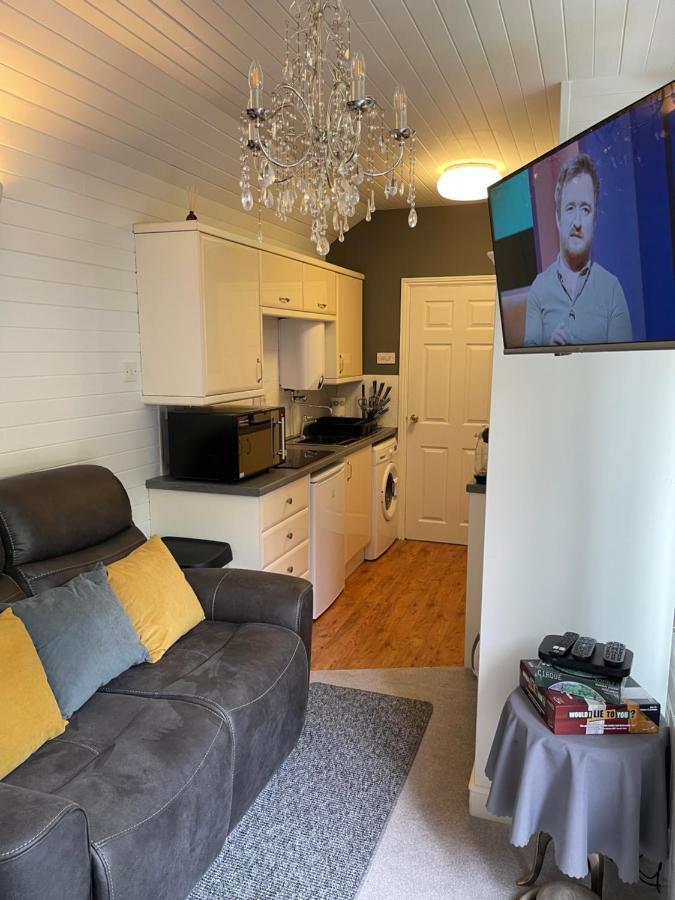 Cosy Cabin By The Seaside With Hot Tub Apartment Birchington-on-Sea Exterior photo