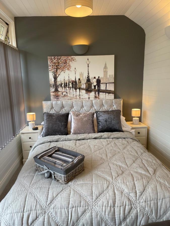 Cosy Cabin By The Seaside With Hot Tub Apartment Birchington-on-Sea Exterior photo